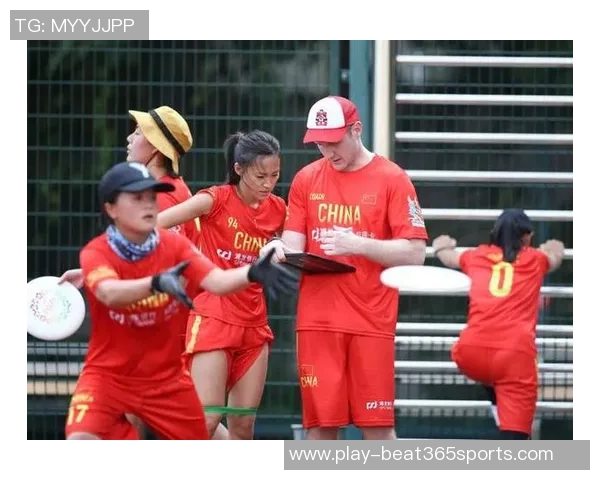 实时新闻南京飞盘队中路突破的战术解析与技巧分享